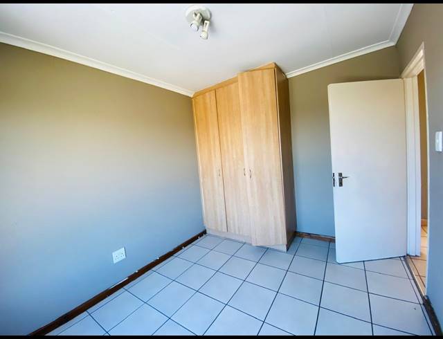 2 BEDROOM SECTIONAL TITLE FOR SALE IN WITFIELD